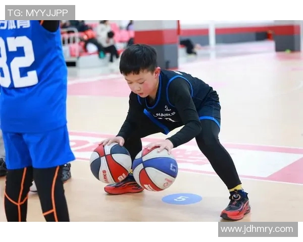 深度对话：周丽如何在篮球世界中追逐梦想与挑战自我